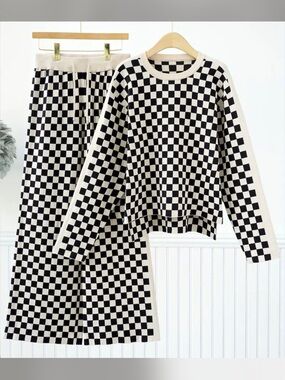 Checkerboard Knit Sweater & Jogger Set - Black and Cream